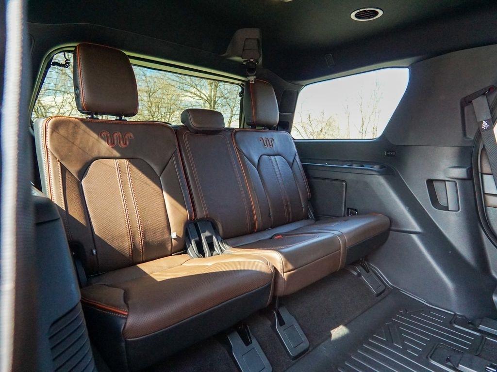 Ford Expedition  2021