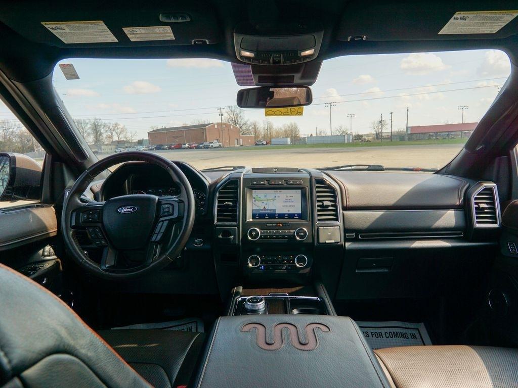 Ford Expedition  2021