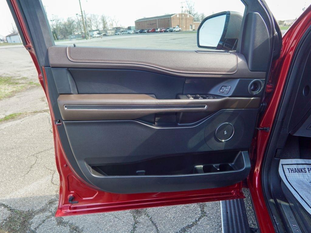 Ford Expedition  2021