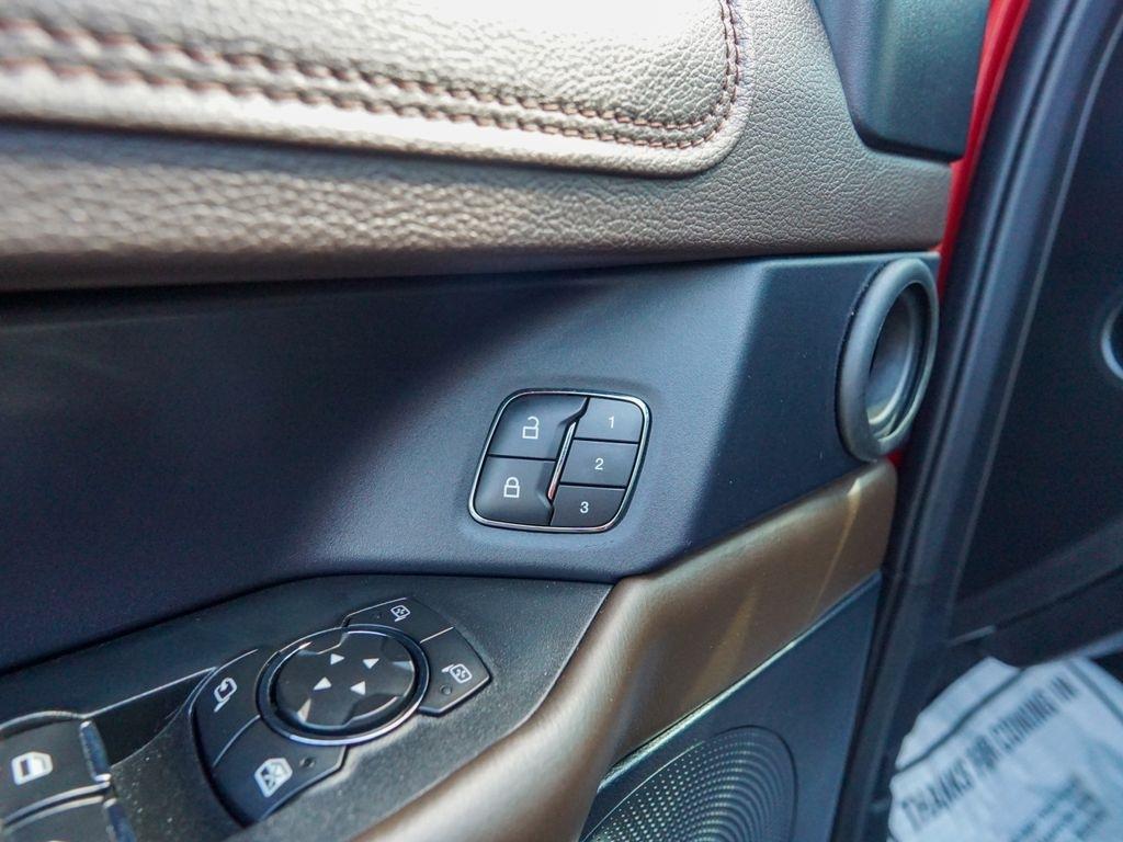 Ford Expedition  2021