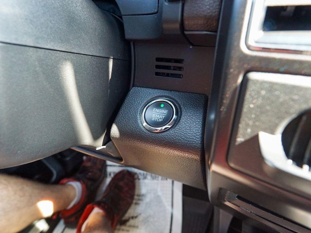 Ford Expedition  2021