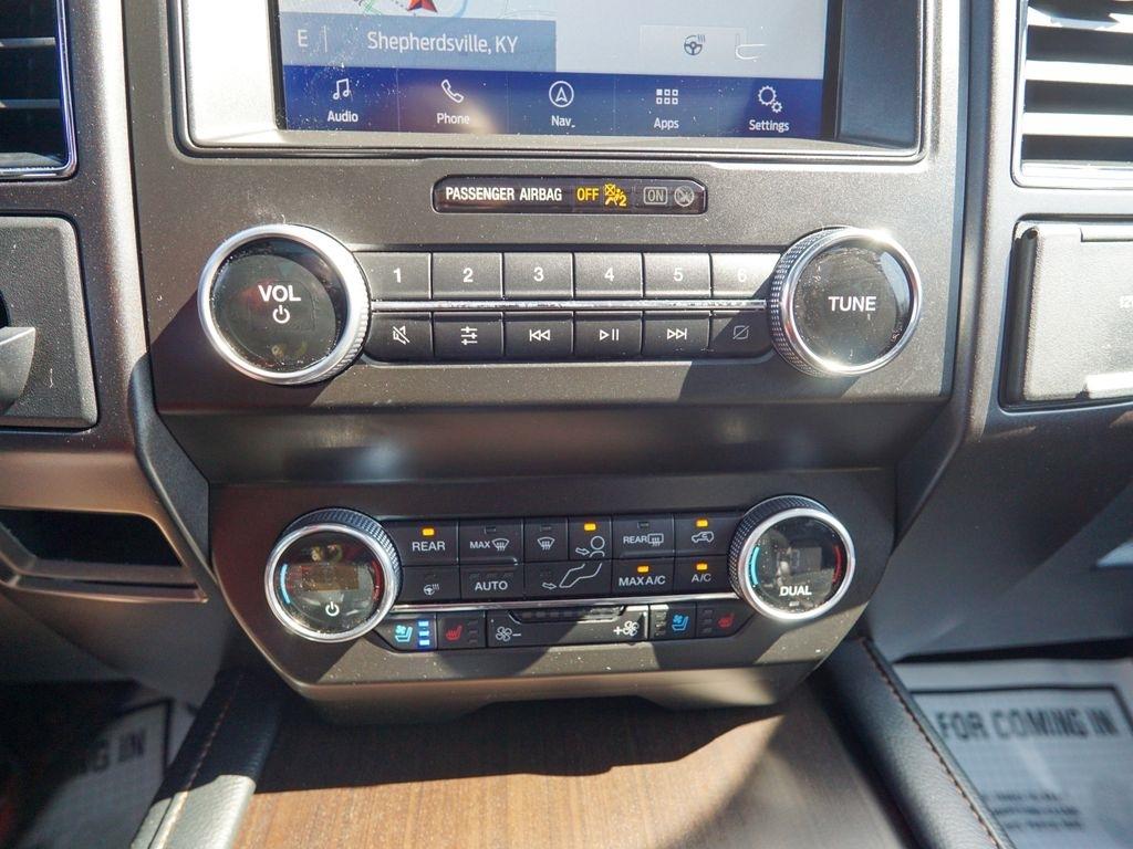 Ford Expedition  2021