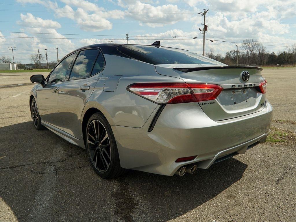 Toyota Camry  2020