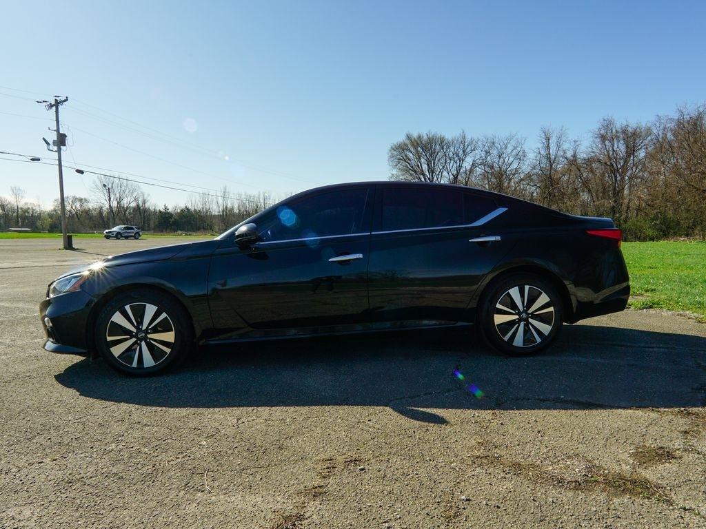Nissan Altima  2019