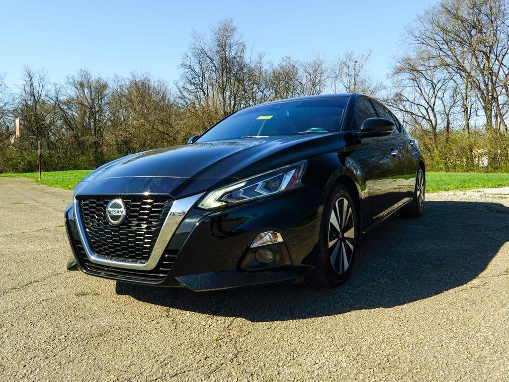 Nissan Altima  2019