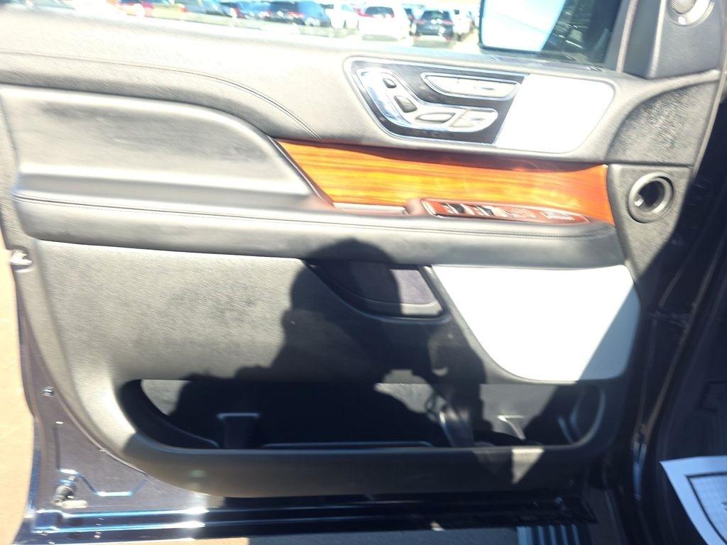 Lincoln Navigator  2021