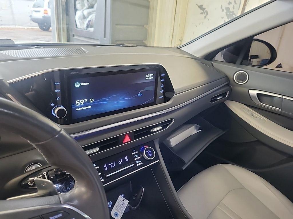 Hyundai Sonata  2022