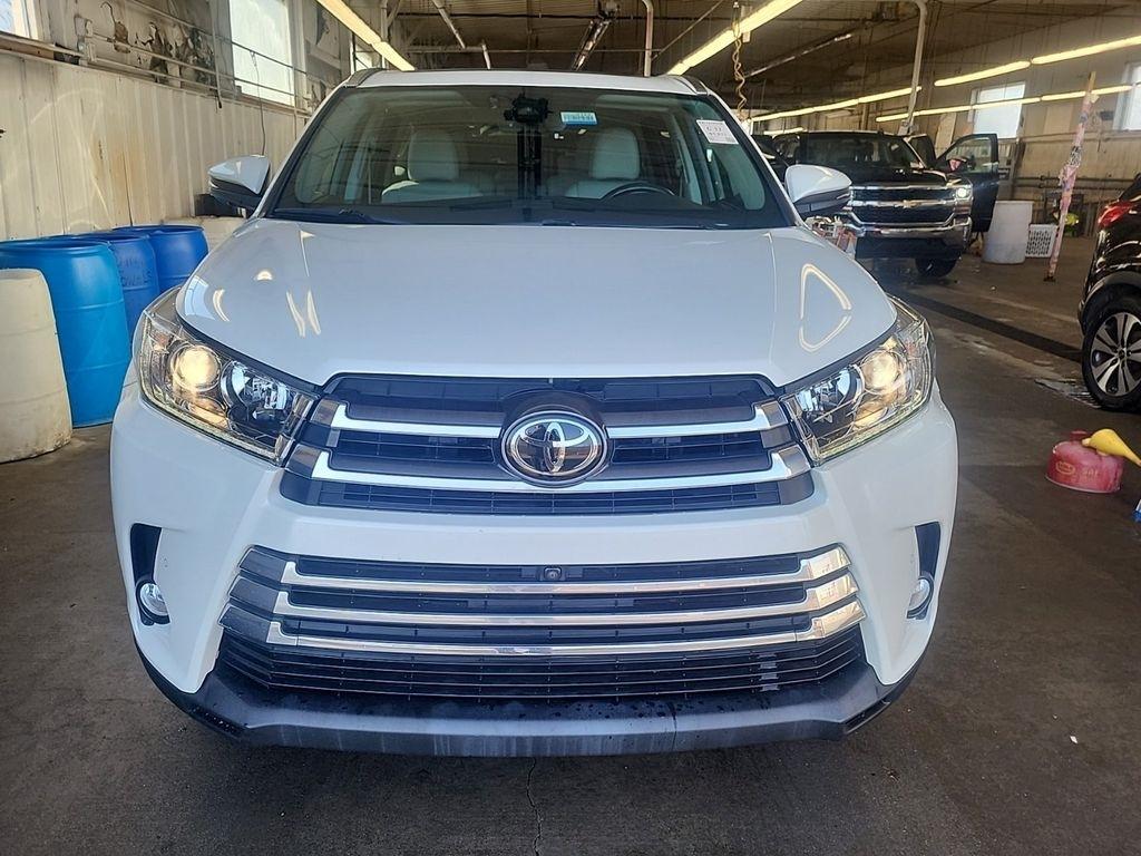Toyota Highlander  2018