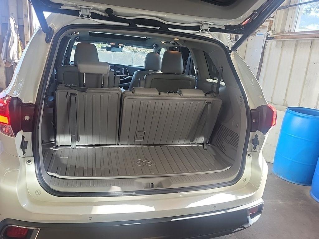 Toyota Highlander  2018