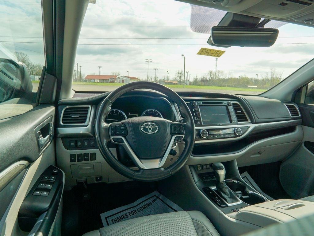 Toyota Highlander  2018