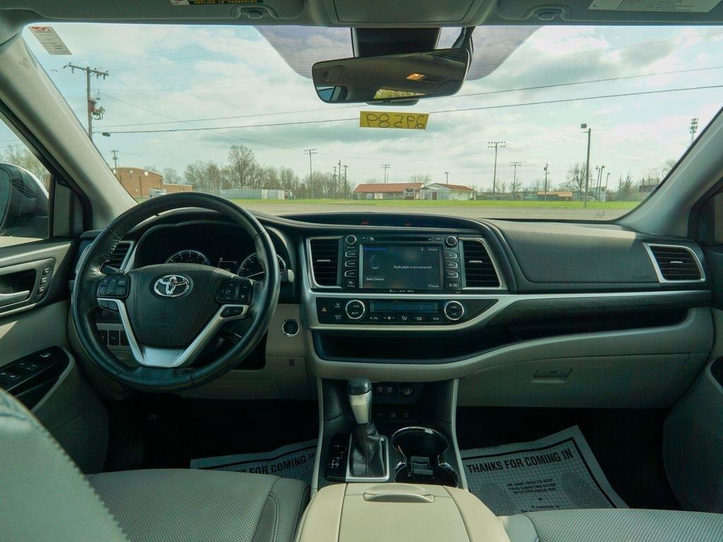 Toyota Highlander  2018