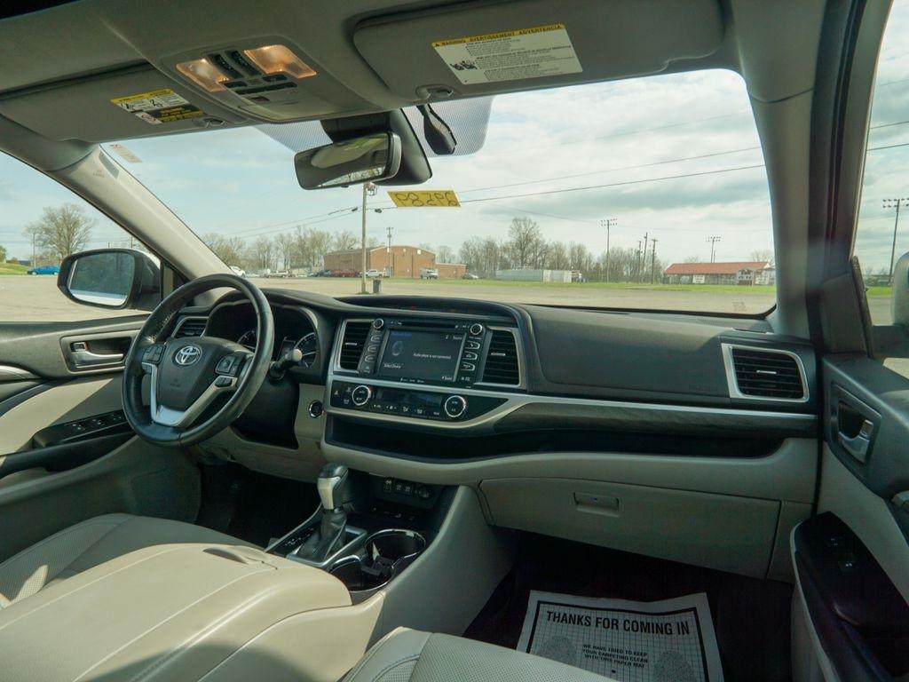 Toyota Highlander  2018