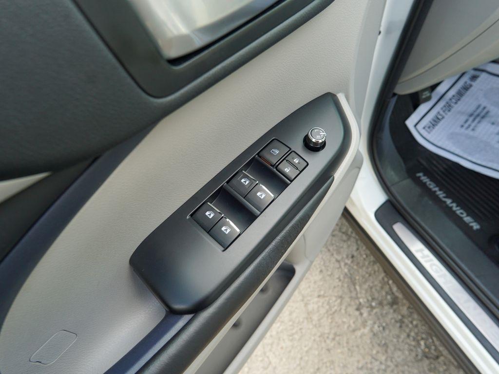 Toyota Highlander  2018