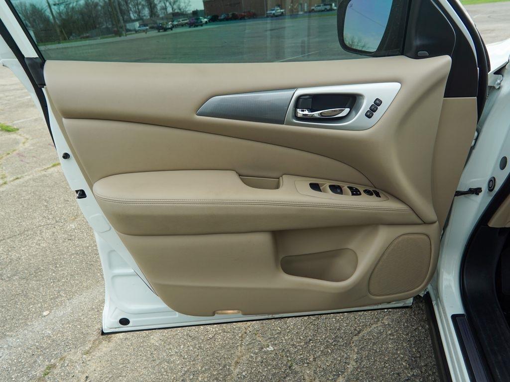 Nissan Pathfinder  2019