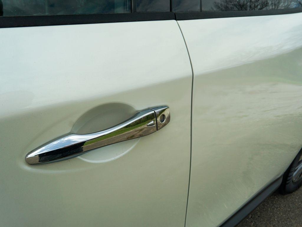 Nissan Pathfinder  2019