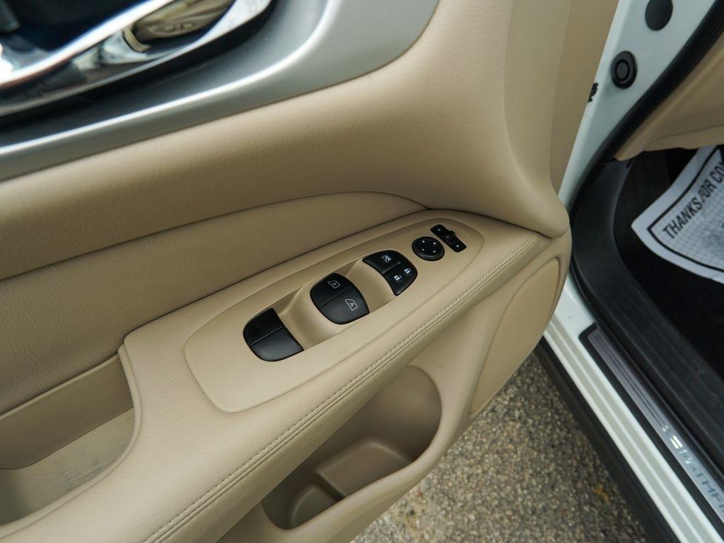 Nissan Pathfinder  2019