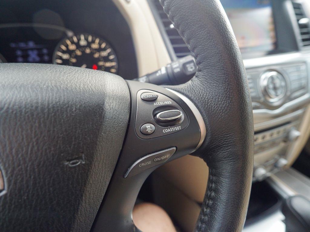 Nissan Pathfinder  2019