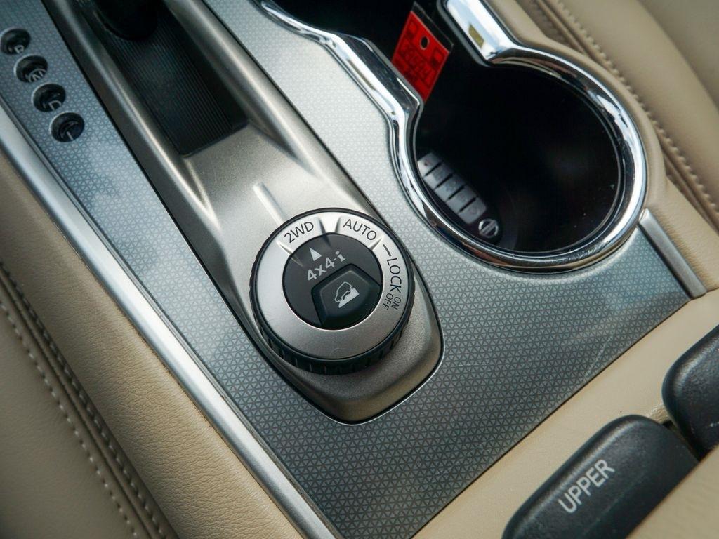 Nissan Pathfinder  2019