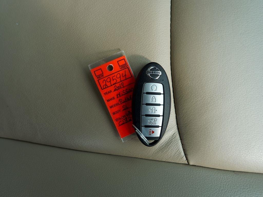 Nissan Pathfinder  2019