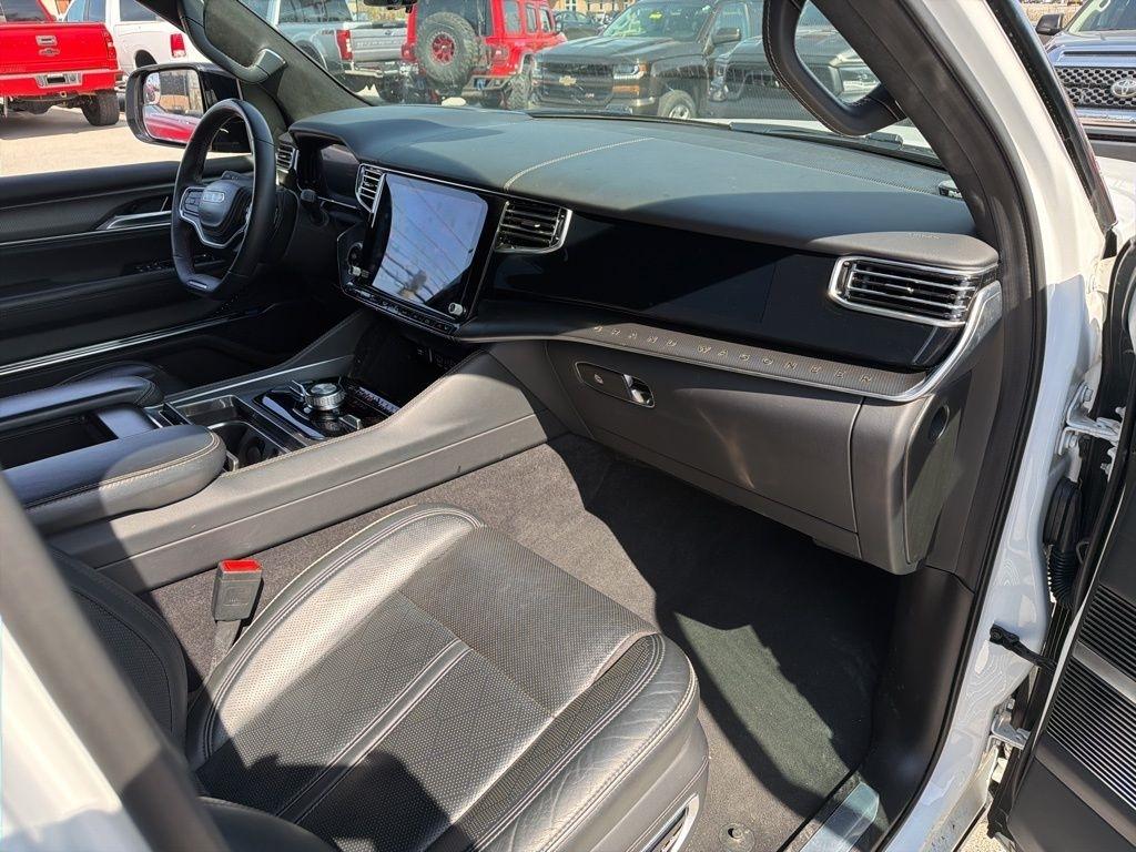 Jeep Grand Wagoneer  2024