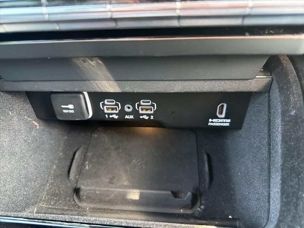 Jeep Grand Wagoneer  2024