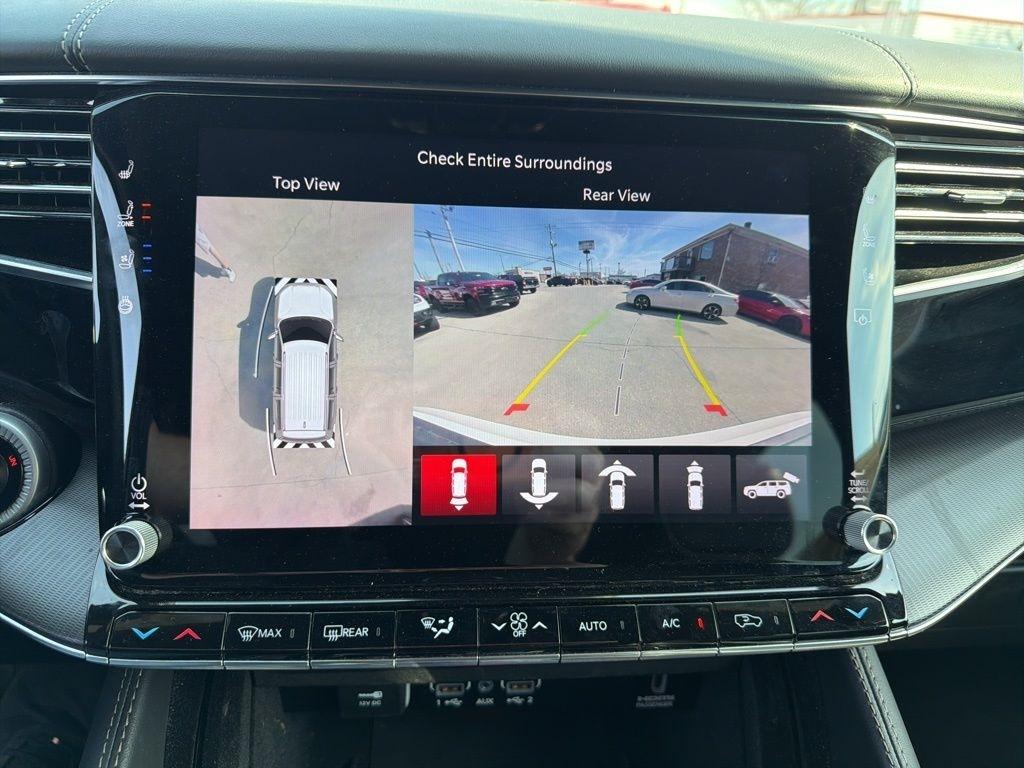 Jeep Grand Wagoneer  2024