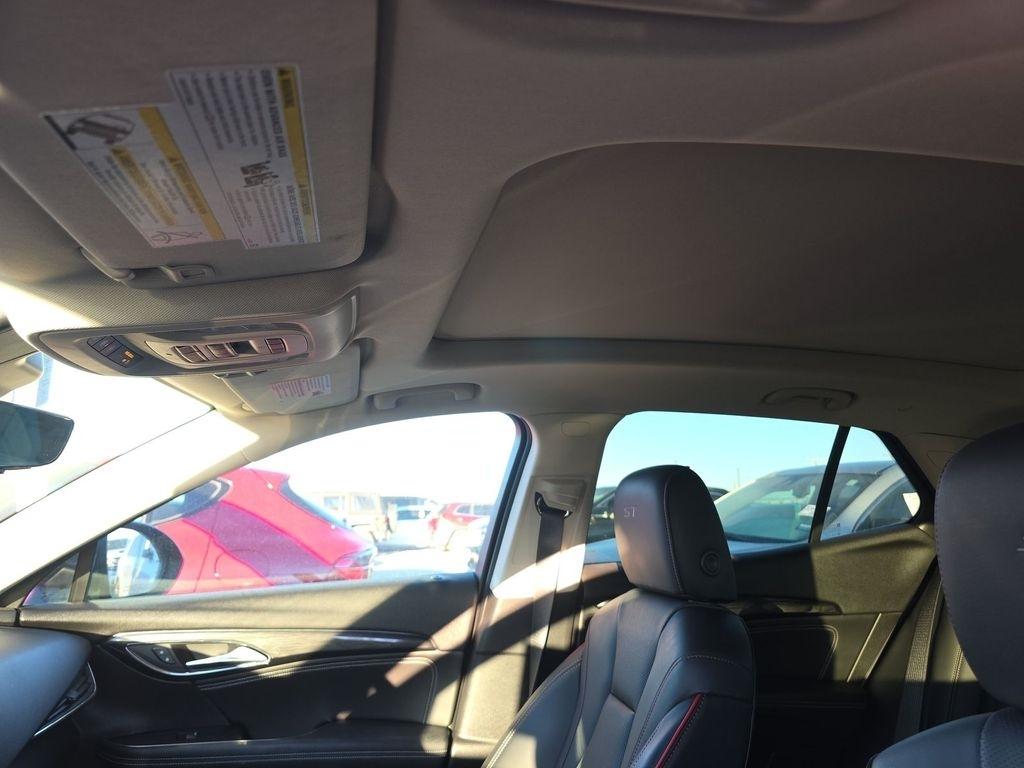 Buick Envision  2022