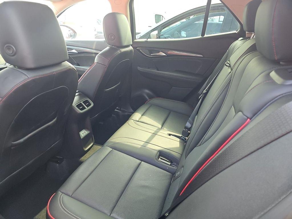 Buick Envision  2022