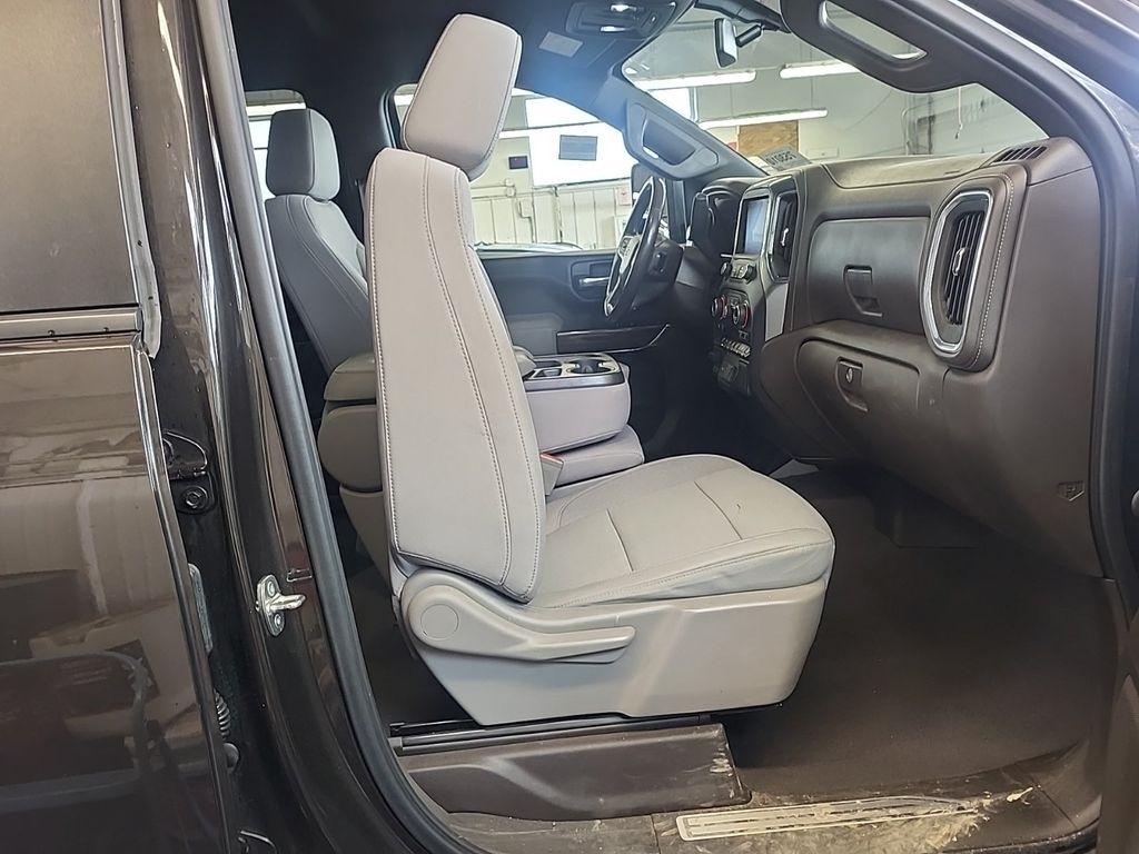 Chevrolet Silverado 2500HD  2021