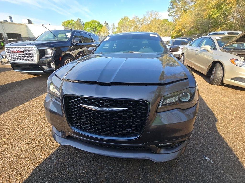 Chrysler 300  2018