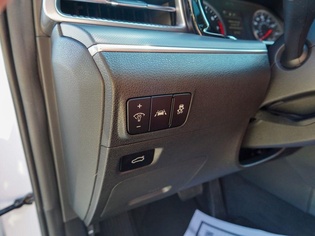 Kia K5  2023