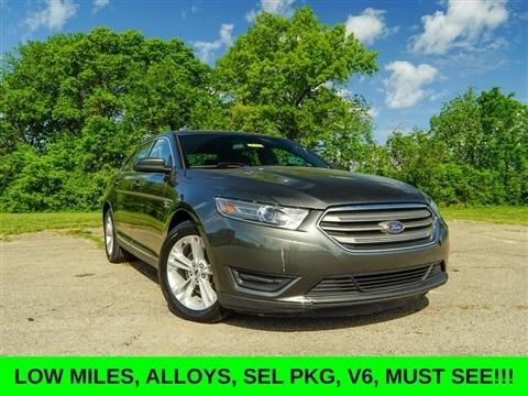 2019 Ford Taurus 
