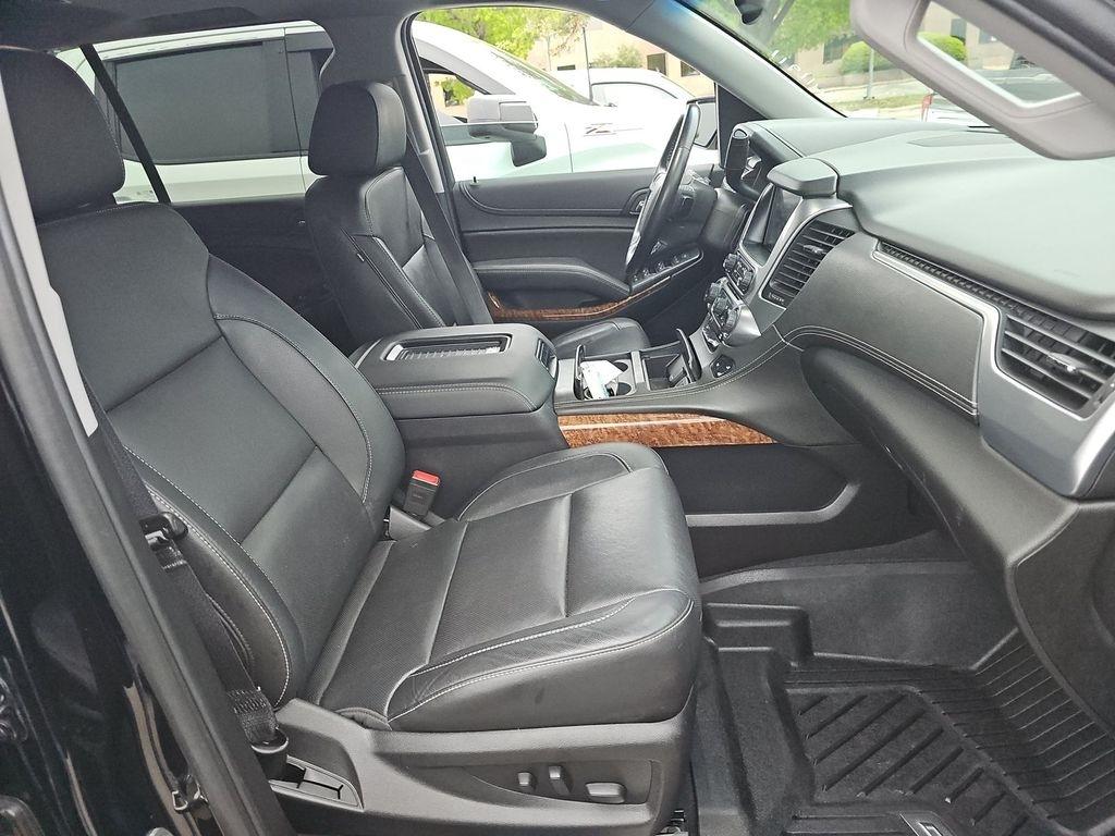 Chevrolet Suburban  2019