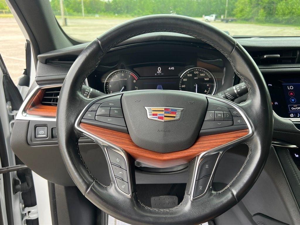 Cadillac XT5  2021