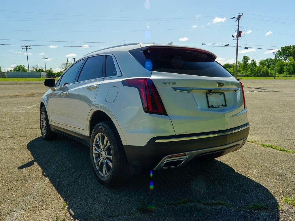 Cadillac XT5  2021