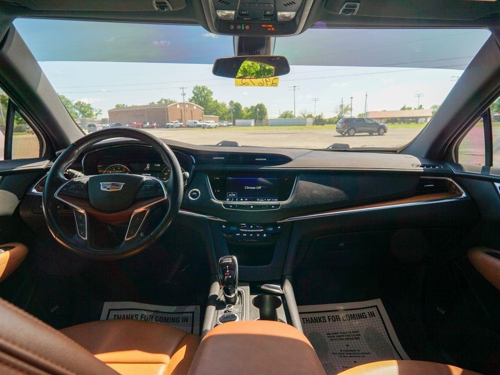 Cadillac XT5  2021