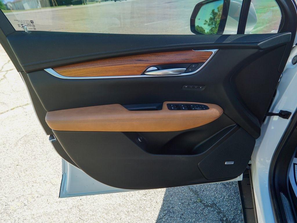 Cadillac XT5  2021
