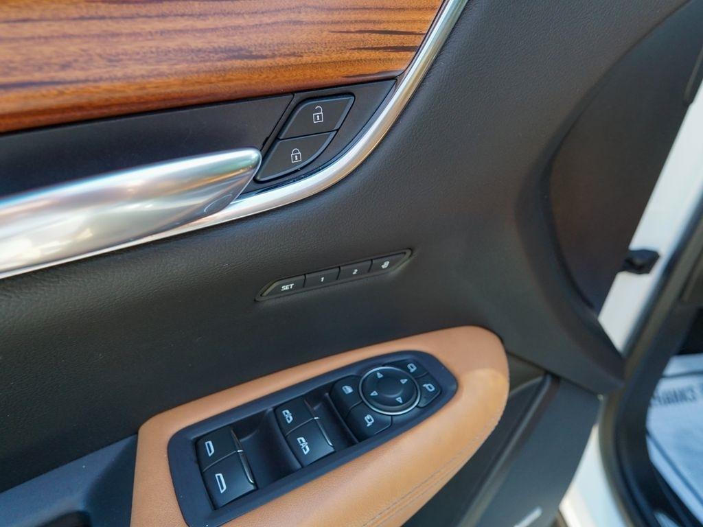 Cadillac XT5  2021