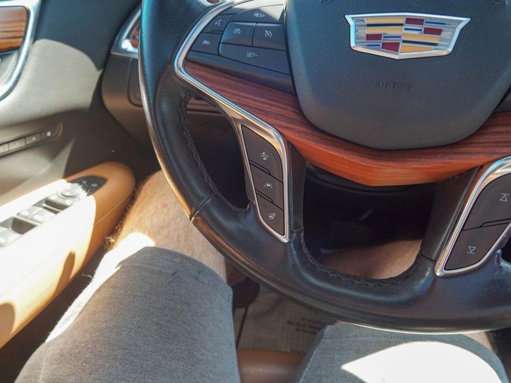 Cadillac XT5  2021