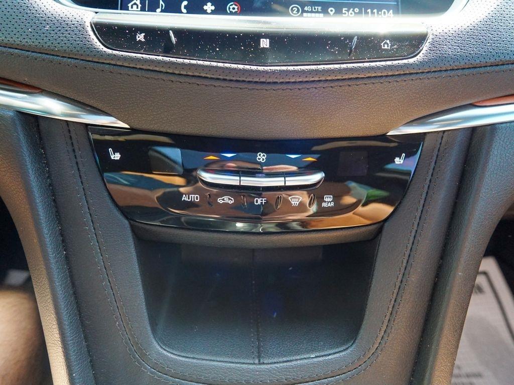 Cadillac XT5  2021