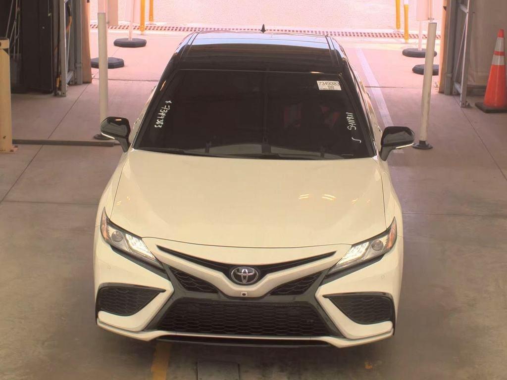 Toyota Camry  2023