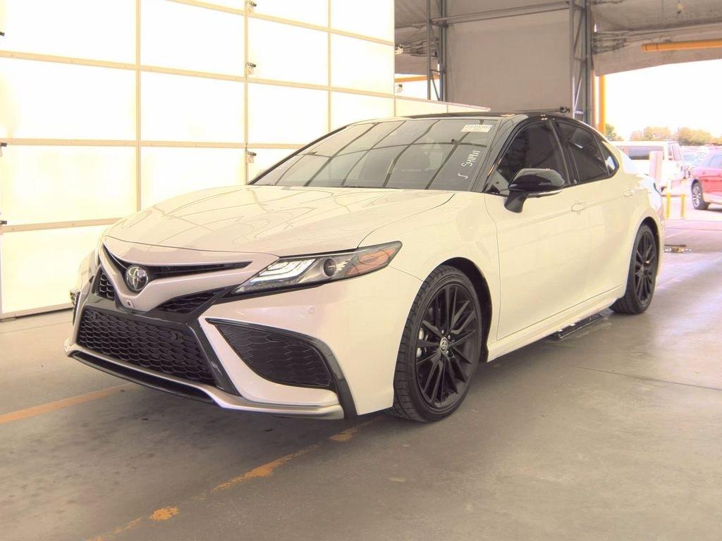 Toyota Camry  2023