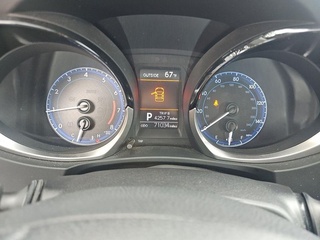 Toyota Corolla  2014