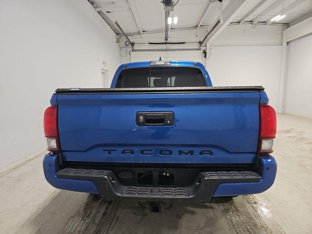 Toyota Tacoma  2018