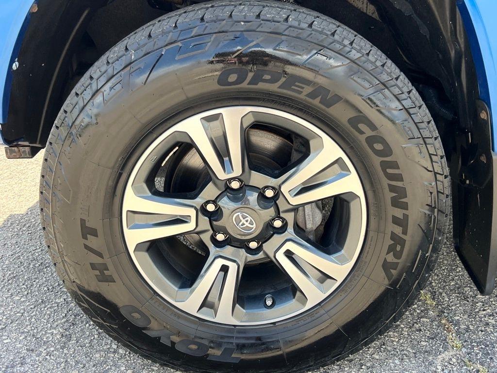 Toyota Tacoma  2018