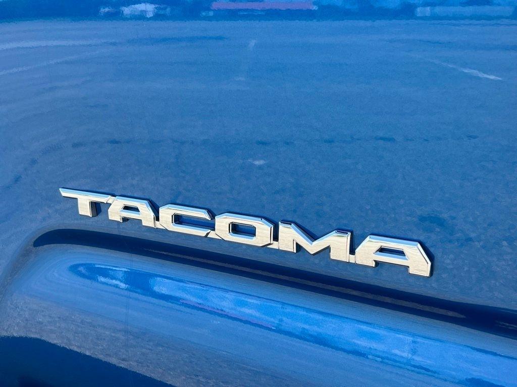 Toyota Tacoma  2018