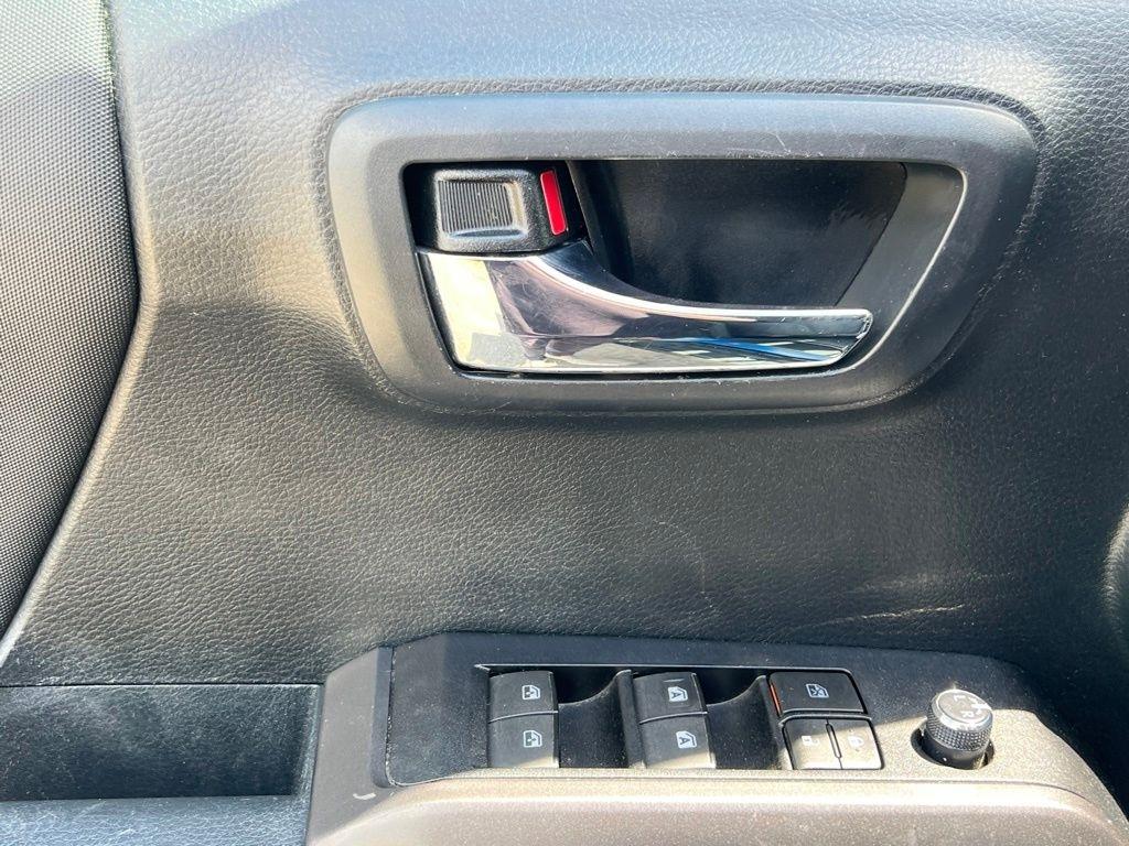 Toyota Tacoma  2018