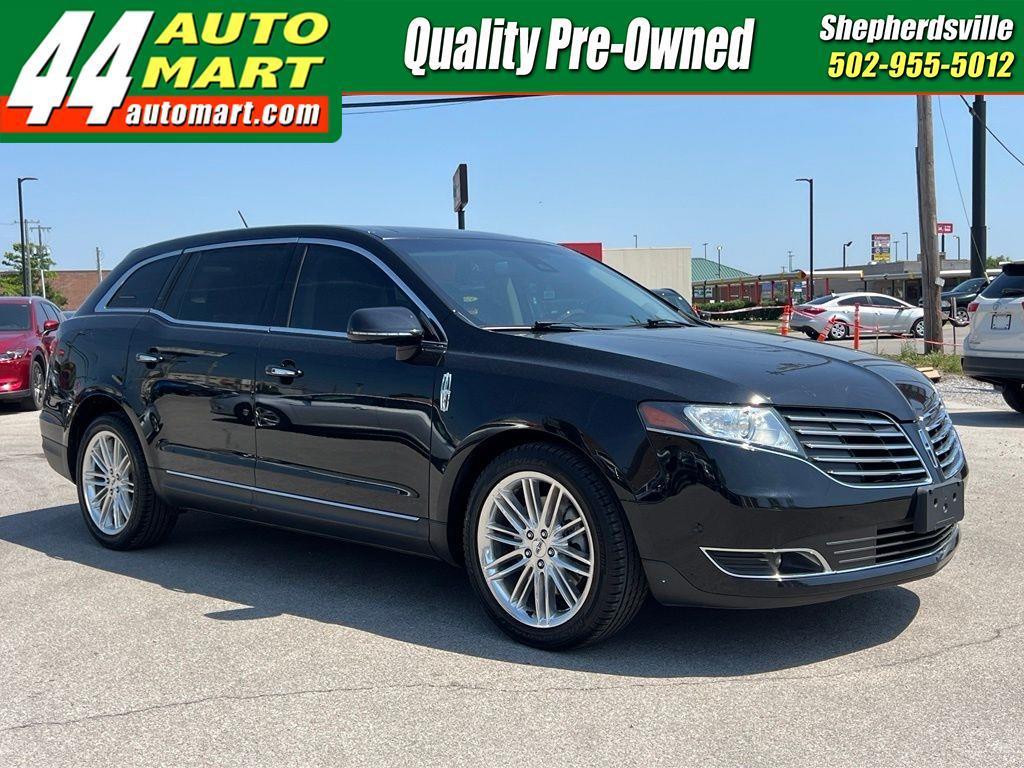 2019 Lincoln MKT 3.5 AWD's photo