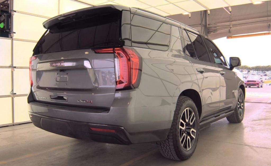 GMC Yukon  2021