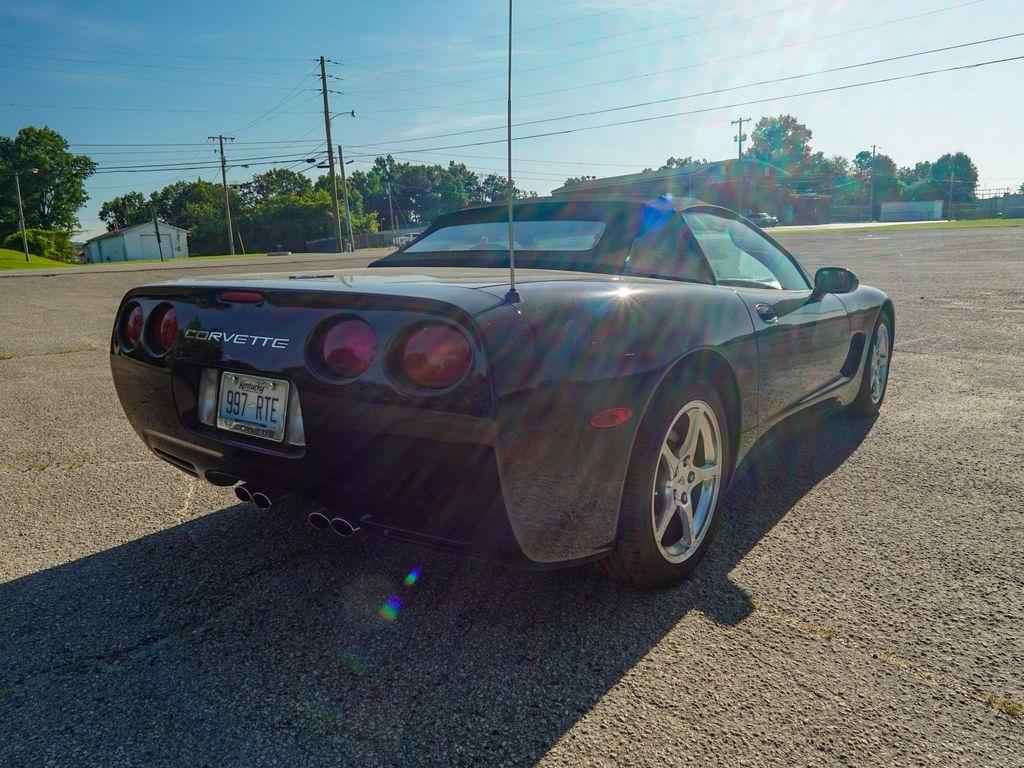 Chevrolet Corvette  2004